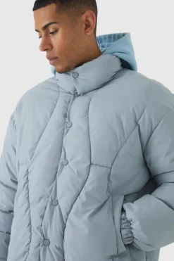 Store boohooMAN Abstract Quilted Funnel Neck Puffer In grey