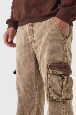 Best boohooMAN Acid Wash Cord Relaxed Fit Cargo Trousers chocolate