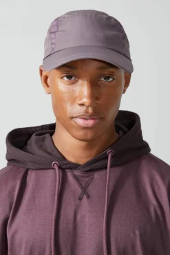 Cheap boohooMAN Active Nylon Mesh Bungee Cap dusty red