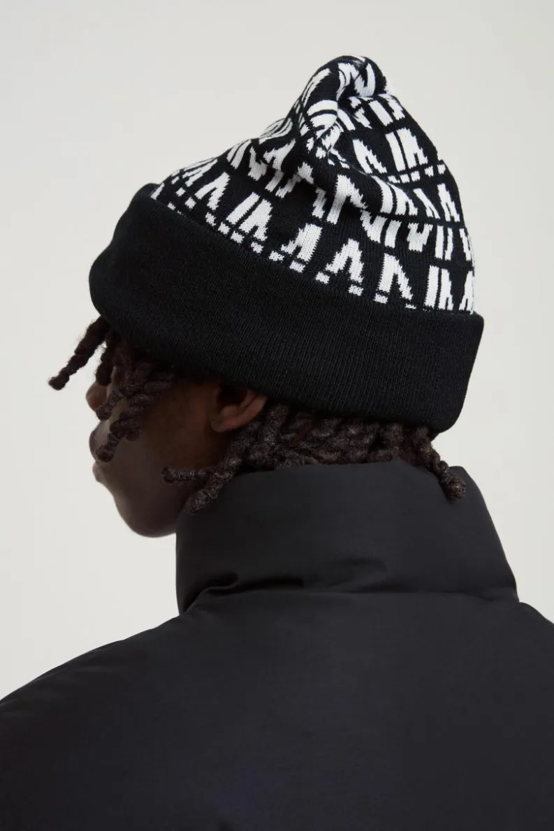 Sale boohooMAN All Over Contrast Man Dash Beanie black