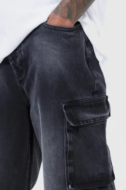 New boohooMAN Baggy Rigid Multi Pocket Cargo Bleached Jeans black