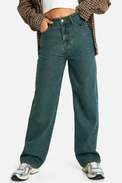 Shop boohoo Basic Boyfriend Jeans vintage wash