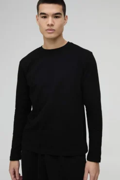 Best boohooMAN Basic Long Sleeve Crew Neck T Shirt black