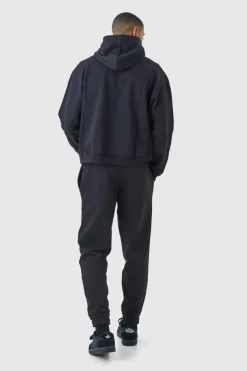 Discount boohooMAN Basic Regular Fit Jogger black
