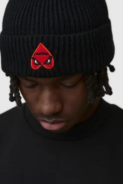 Store boohooMAN Heart Graphic Ribbed Beanie black