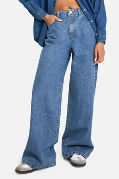 Outlet boohoo Basics 30 Inch Leg High Waisted Wide Leg Jeans in vintage blue