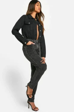 Store boohoo Basics 32 Inch Leg High Waisted Ripped Mom Jeans washed black