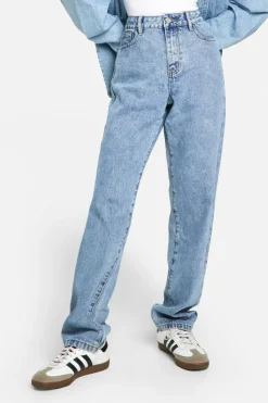 Best Sale boohoo Basics Straight Leg Jeans in light blue