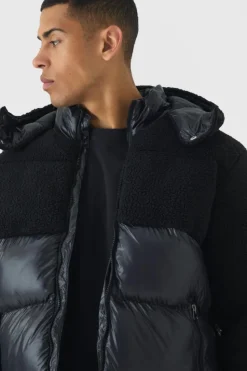 Online boohooMAN Borg and High Shine Hooded Puffer in black