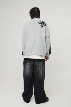 Store boohooMAN Boxy Fluffy Crosses Knitted Cardigan grey