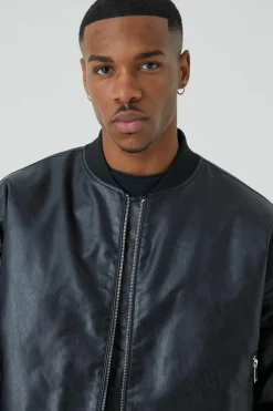 Fashion boohooMAN Boxy PU Bomber Jacket With Zips black
