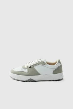 Clearance boohooMAN Bull Trainer In grey