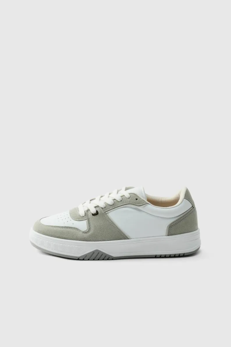 Clearance boohooMAN Bull Trainer In grey