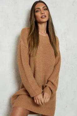 Store boohoo Crew Neck Jumper Dress camel