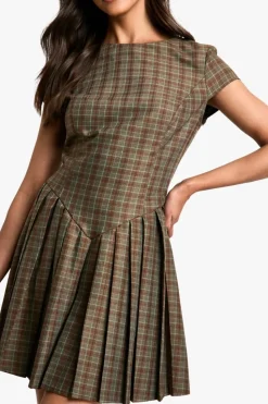 New boohoo Cap Sleeved Pleated Tailored Dress multi
