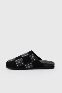 Outlet boohooMAN Checkered Metal Detail Mule In black