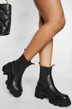 Sale boohoo Chunky Heeled Chelsea Boots black