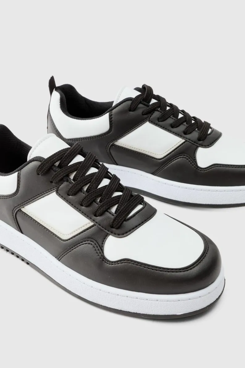 Outlet boohooMAN Contrast Chunky Trainers In black