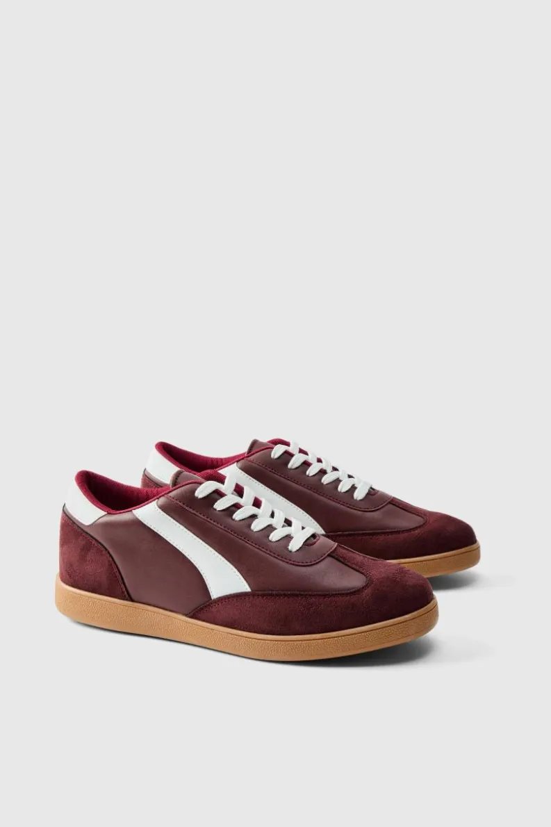 New boohooMAN Contrast Panel Trainer burgundy