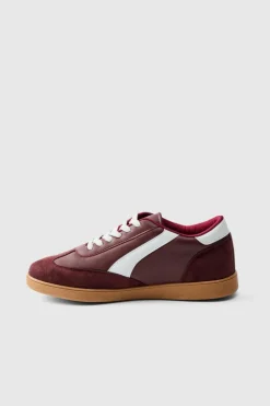 New boohooMAN Contrast Panel Trainer burgundy