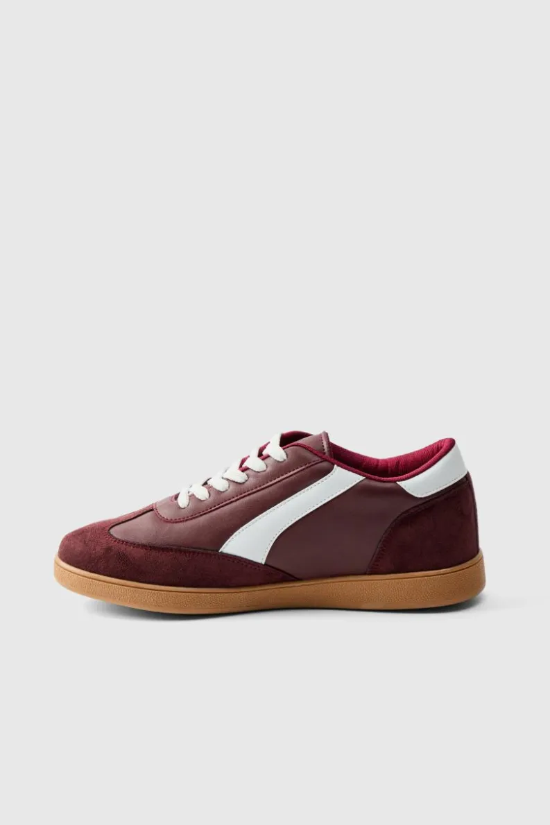 New boohooMAN Contrast Panel Trainer burgundy
