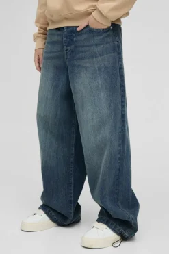 Outlet boohooMAN Denim Parachute Jean vintage blue