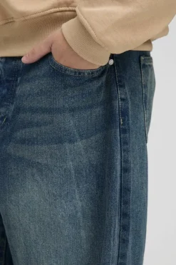 Outlet boohooMAN Denim Parachute Jean vintage blue