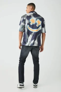 Best Sale boohooMAN Drop Revere Short Sleeve Satin Graphic Shirt grey