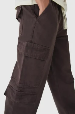 Online boohooMAN Elasticated Baggy Fit Multi Cargo Trousers chocolate