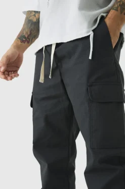Best boohooMAN Elasticated Tapered Ripstop Cargo Trousers black