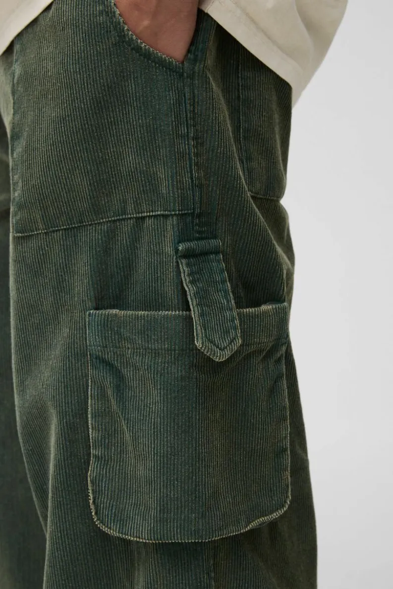 Cheap boohooMAN Elasticated Waist Baggy Acid Wash Corduroy Cargo Trouser dark green