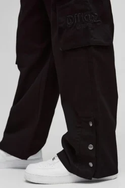 Store boohooMAN Elasticated Waist Baggy Brushed Twill Embroidery Cargo Trousers black