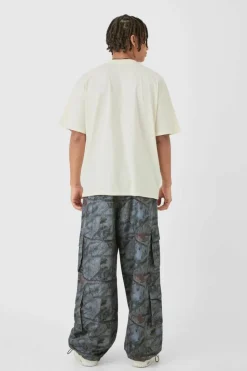 Best boohooMAN Elasticated Waist Camo Cargo Trousers grey