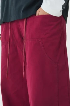 Cheap boohooMAN Elasticated Waist Extreme Baggy Twill Waistband Detail Trousers burgundy