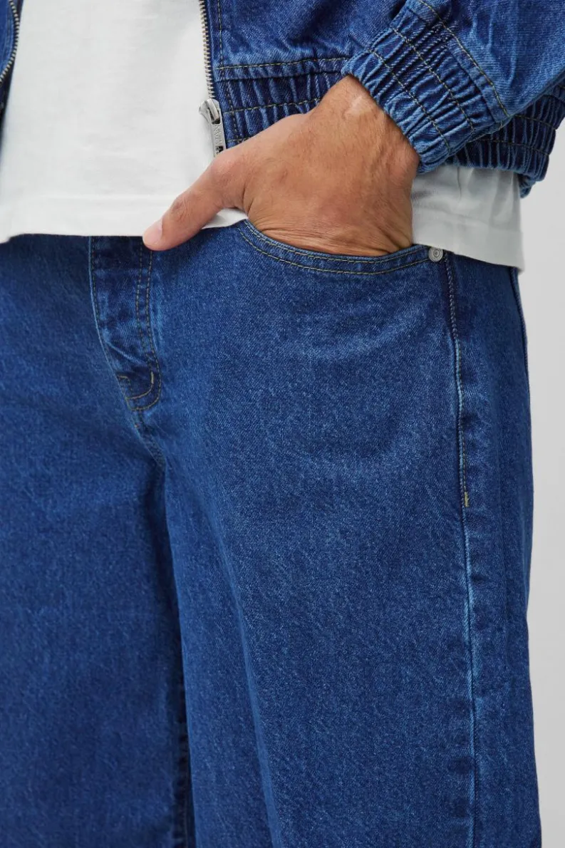 New boohooMAN Embroidered Relaxed Fit Jeans mid blue