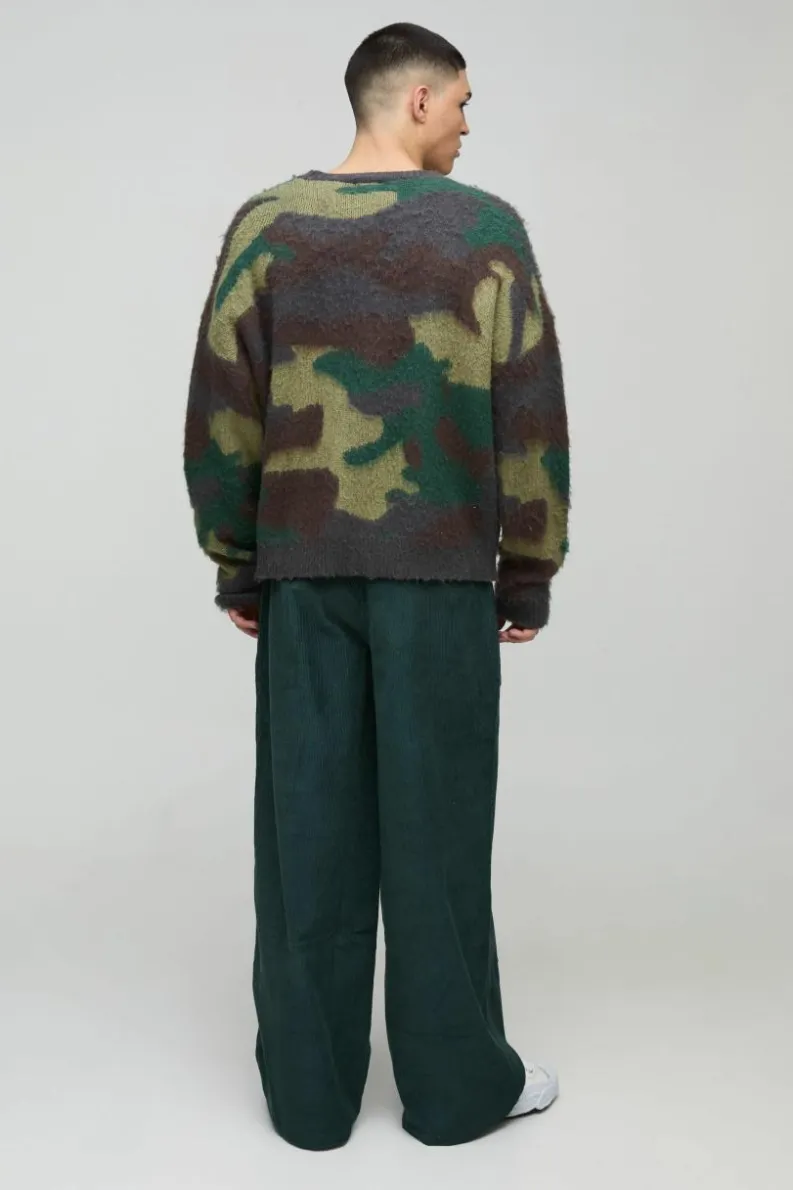 Fashion boohooMAN Extreme Baggy Corduroy Trouser dark green