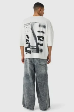 Online boohooMAN Extreme Oversized Spray Wash Expedition T-shirt ice grey