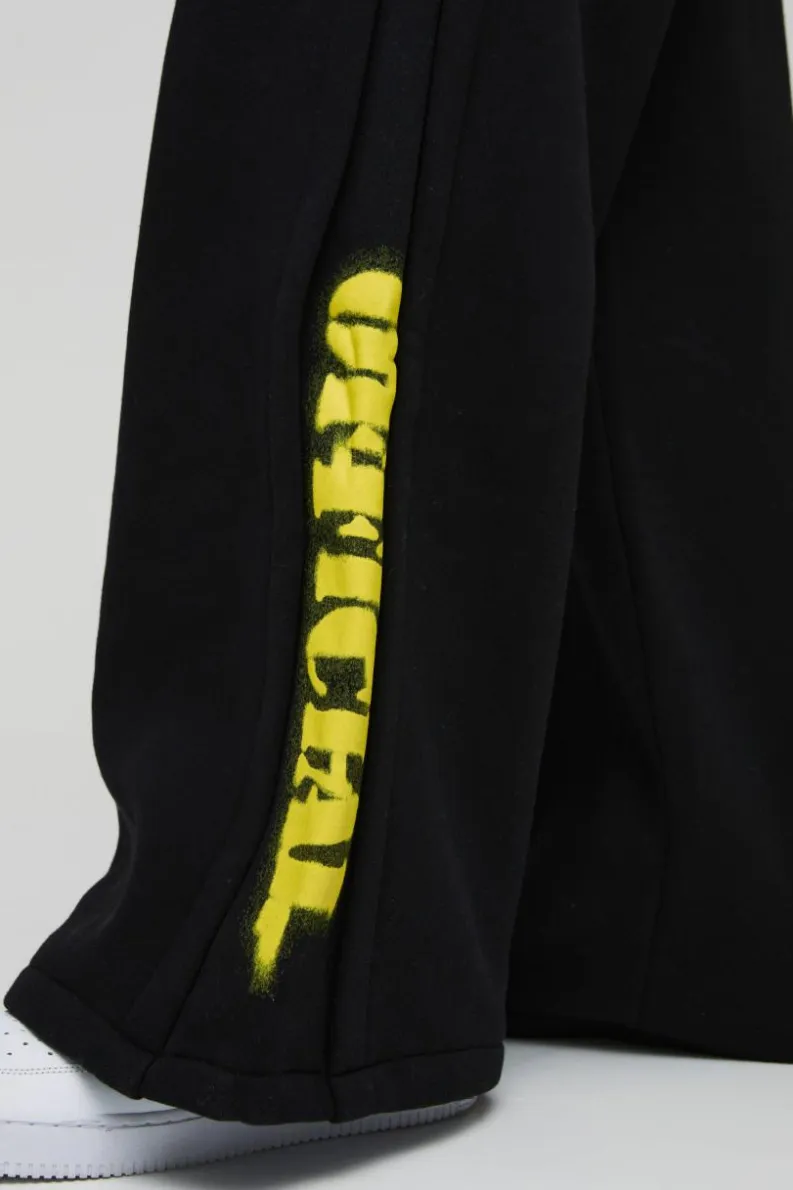 Hot boohooMAN Extreme Wide Leg Official Pleated Gusset Jogger black
