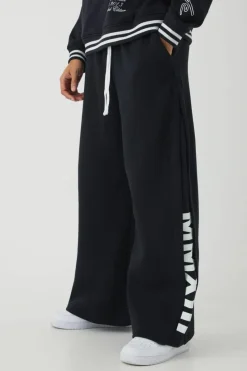 New boohooMAN Extreme Wide Leg Pleated Gusset Jogger black