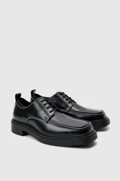 Store boohooMAN Faux Leather Contrast Stitch Derby Shoes In black