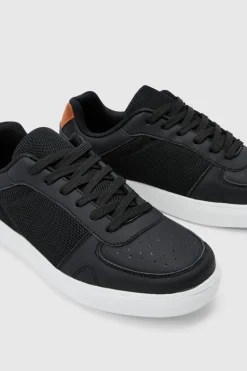 Online boohooMAN Faux Leather Panel Detail Trainer black