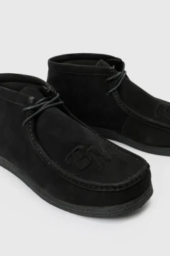 Sale boohooMAN Faux Suede Apron Front Embossed Branding Shoes In black