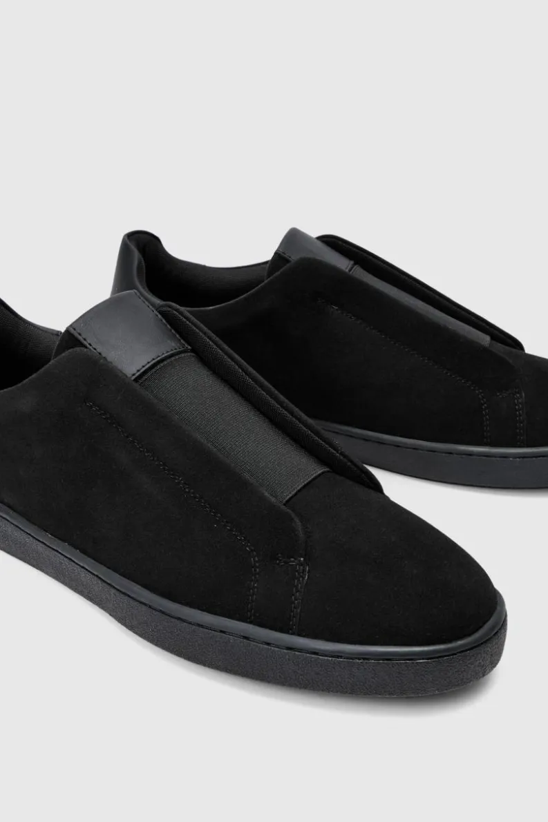 Hot boohooMAN Faux Suede Trainer In black