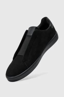 Hot boohooMAN Faux Suede Trainer In black