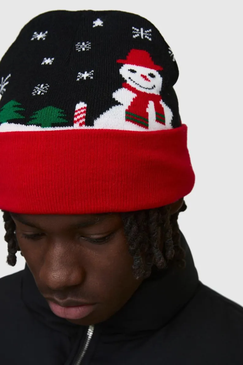 Hot boohooMAN Festive Graphic Beanie in black