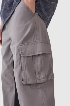 Online boohooMAN Fixed Waist Gusset Cargo Trousers grey