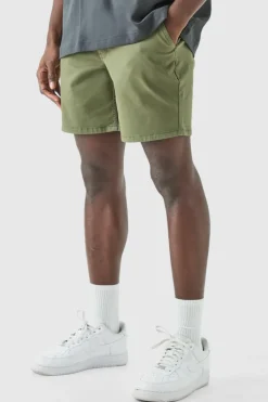 Online boohooMAN Fixed Waist Slim Fit Chino Shorts khaki