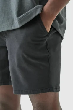 Flash Sale boohooMAN Fixed Waist Slim Fit Chino Shorts black