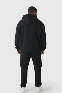 Online boohooMAN 330GSM Plus Skinny Fit Cargo Jogger In black