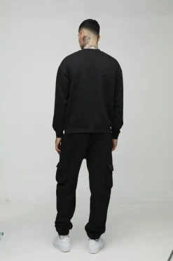 Flash Sale boohooMAN 330GSM Tall Oversized Cargo Jogger In black
